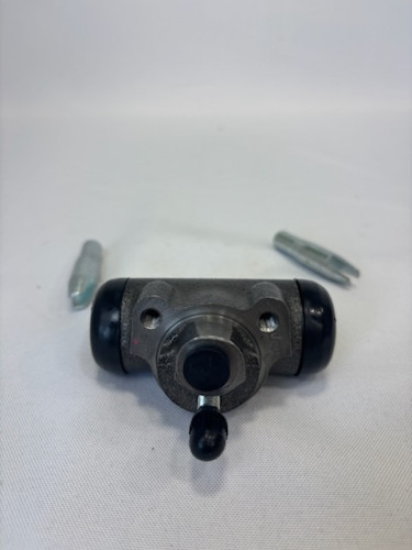 Cylinderek hamulcowy  TOYOTA 5FG15
