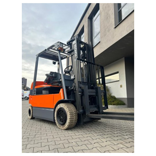 Wózek widłowy TOYOTA 7FBF30, 2013 r