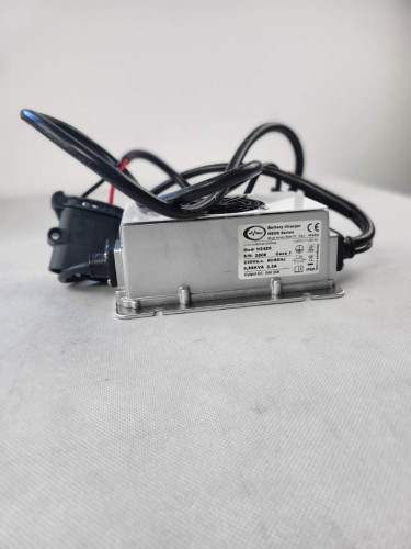 Prostownik 24V/20A NEOS