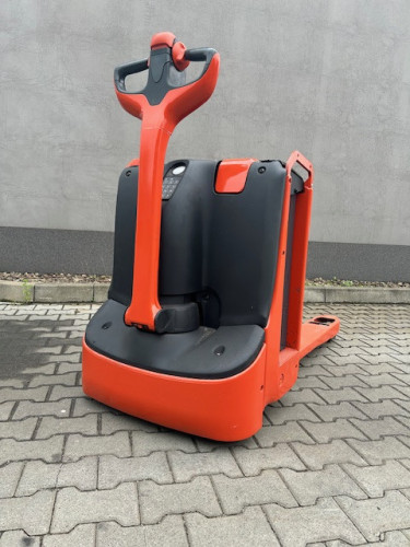 Wózek paletowy Linde T16