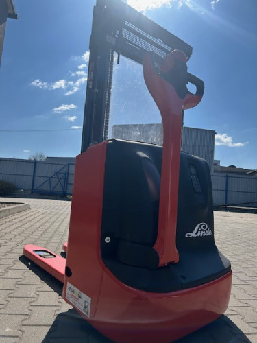 Wózek paletowy elektryczny Linde L10