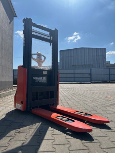 Wózek paletowy elektryczny Linde L10